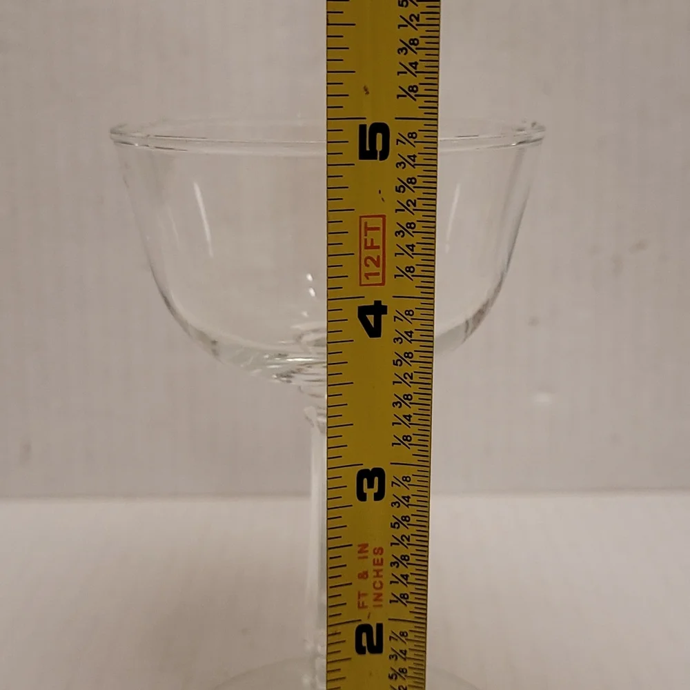 Beautiful Vintage Decanter with 9 Wine Glasses